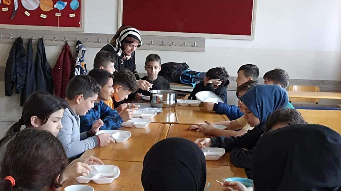 Türkçe Dersinde Mutfak Kültürümüzü Tanıyoruz: Tarhana Çorbası