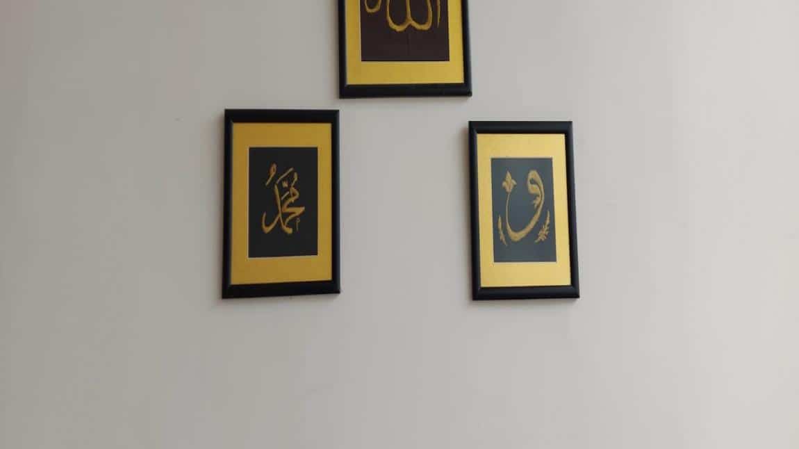 Okul Koridorlarımızda İslam Sanatları Eserleri